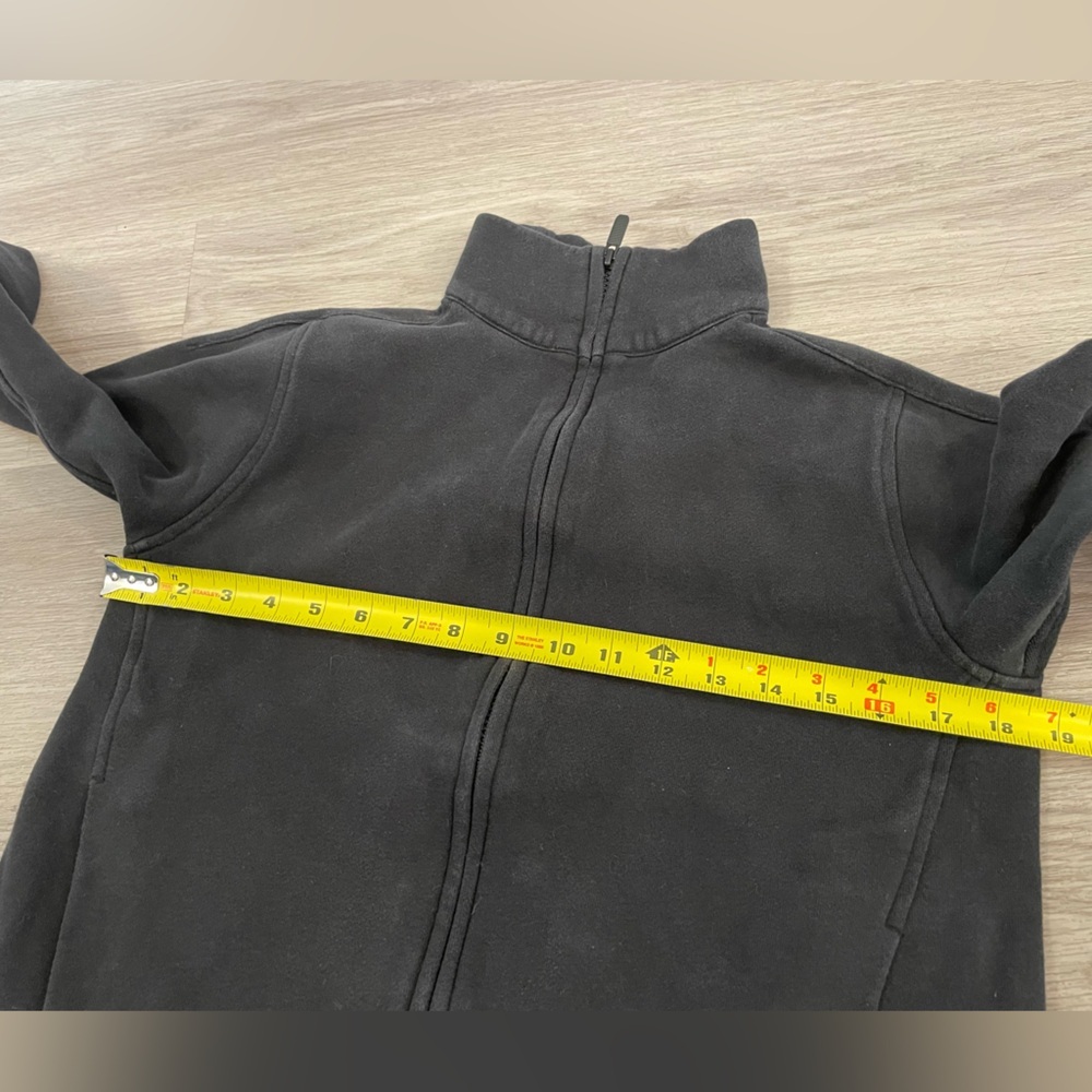 Lululemon Wind Down Grey Zip up Jacket. Size 4 - Picture 9 of 11